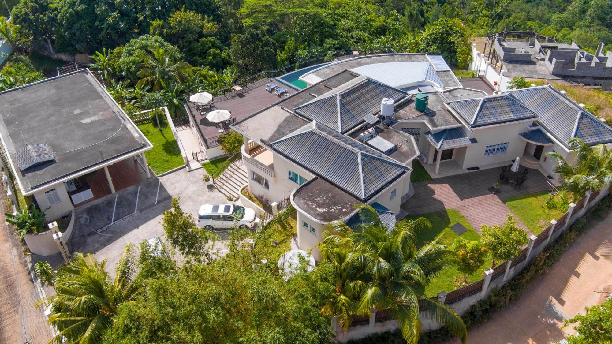 Amanda Villa - Best Value Mountain Top Inn Au Cap ภายนอก รูปภาพ